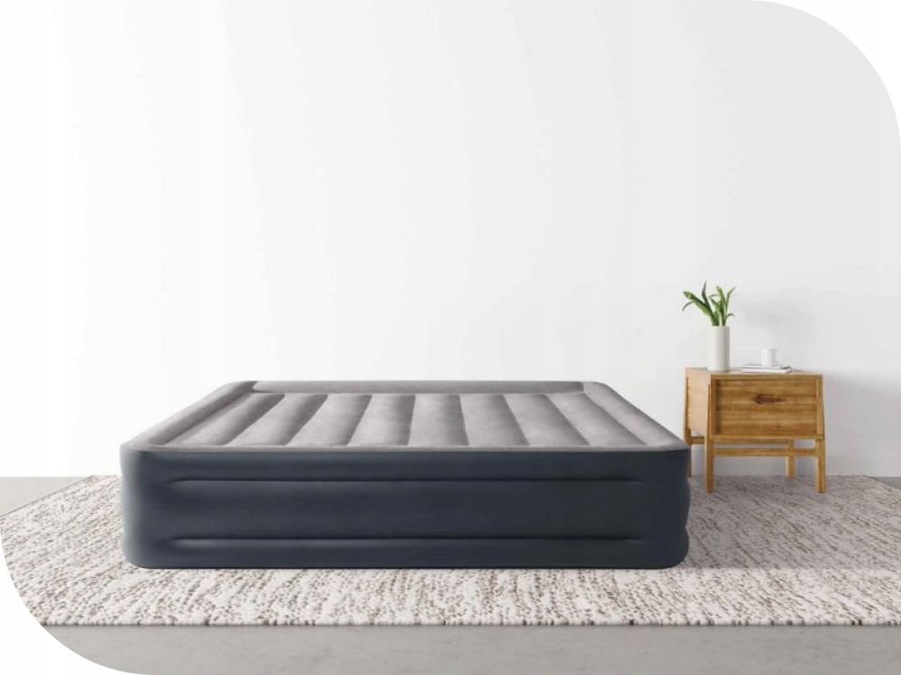 nafukovací matras s pumpou